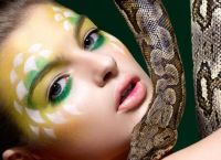 Snake makeup 4