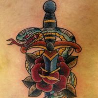 što znači zmijska tetovaža 8