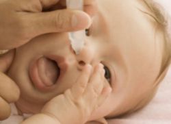 kako odstraniti plin pri dojenčkih