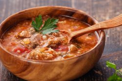 Супа кхарцо класични рецепт са кромпиром