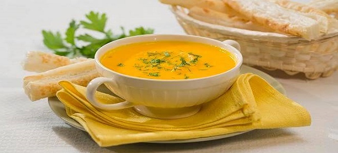 Супа тиквица, кромпира и шаргарепе