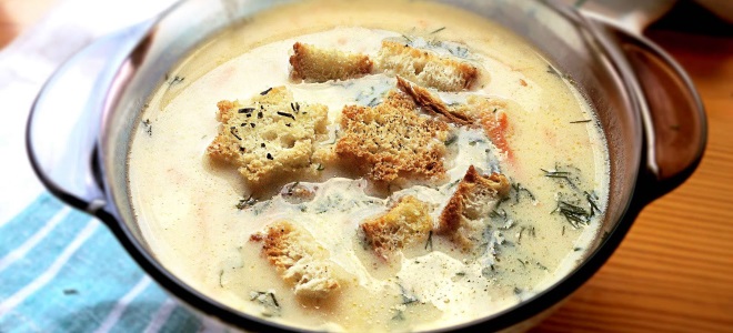 Kremna juha od krumpira s rastopljenim sirom