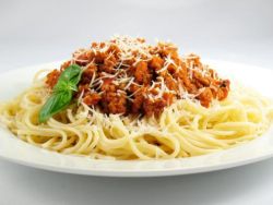 posoda špagetov in mleto meso