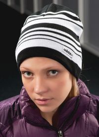 Sportovní klobouky Adidas 8