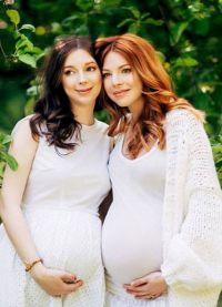 Наталья Подольская беременная со своей сестрой-близнецом