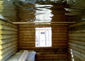 Parní izolace pro saunu na stropě2