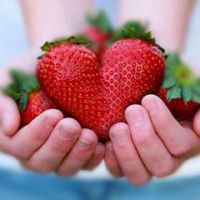 používat jahody pro snížení tělesné hmotnosti