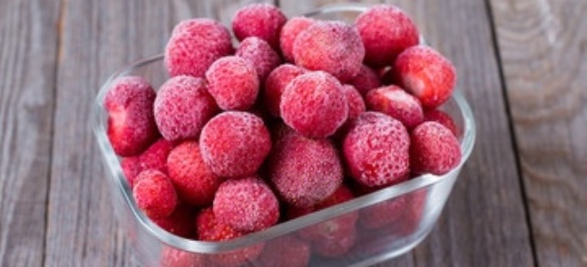 Как да замразите ягоди със захар за зимата