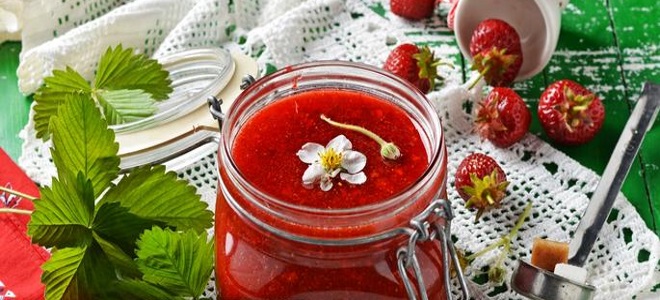 ягоди с ягоди, пюре от рецептата за захар