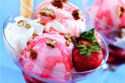 ягодов сладолед без сметана