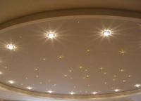 Stropní strop s osvětlením7