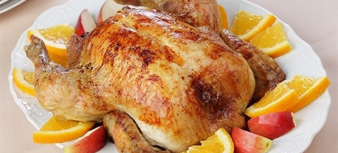 Piletina napunjena narančinom u pećnici