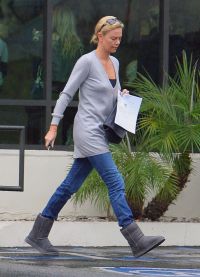 Charlize Theron Style 5