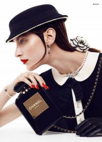 Coco Chanel Style in Clothes 4
