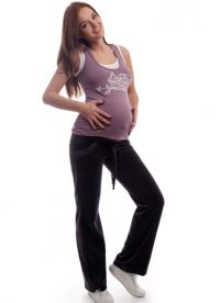 стилни дрехи за бременни жени13