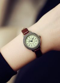 stylové hodinky pro ženy 2016 7