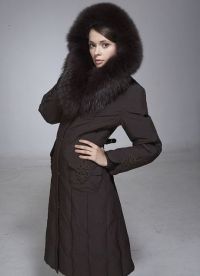 Модеран зимски капут са крзном 12