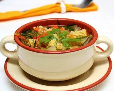 лятна зеленчукова супа с тиквички