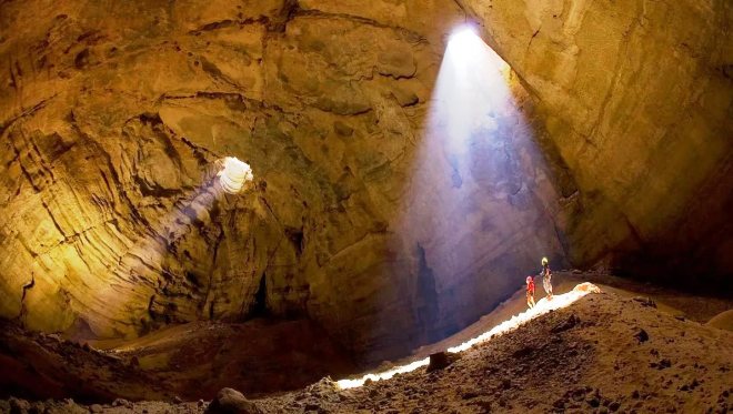 Пещера Маджлис Эль-Джин