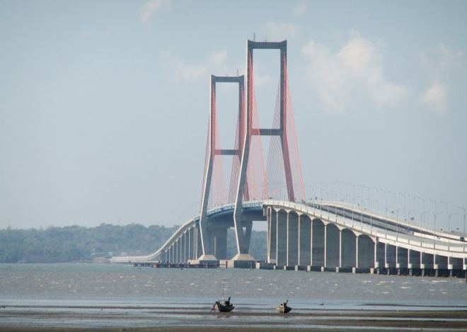 Мост Suramadu National Bridge