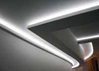 Závěsný strop s osvětlením4