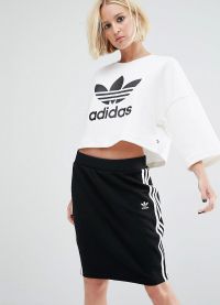 Adidas Sweatshirt 4