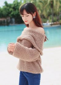 sweter z odkrytymi ramionami2