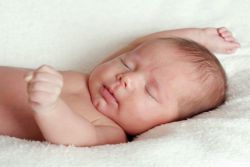 kłujące ciepło u noworodków