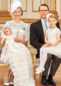 Официальный семейный портрет с крестин принца