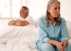 симптоми на менопауза при жени след 50 години