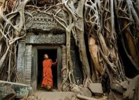 Монах храма Та Пром