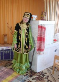 Татарски женски народни костим 1