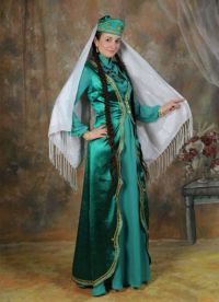 Tatarski damski strój ludowy 4