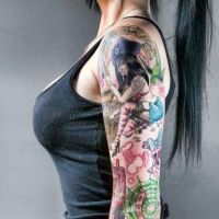 tatuaże kobiece na ramieniu 7