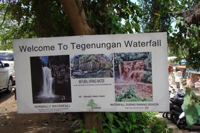 Памятка для туриста у водопада Тегенунган