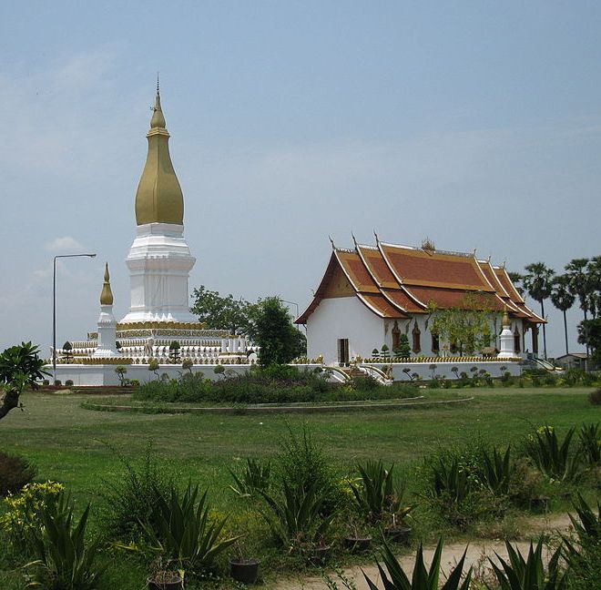 Храмовый комплекс Тхат Сикхотабонг