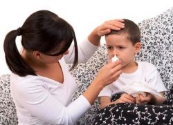 jak vyléčit prodloužený výtok z nosu u dětí