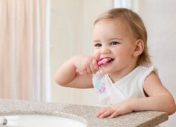 naruszenie kolejności ząbkowania zębów mlecznych