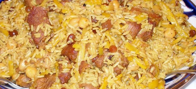 Riža hrenovana riža s svinjetinom