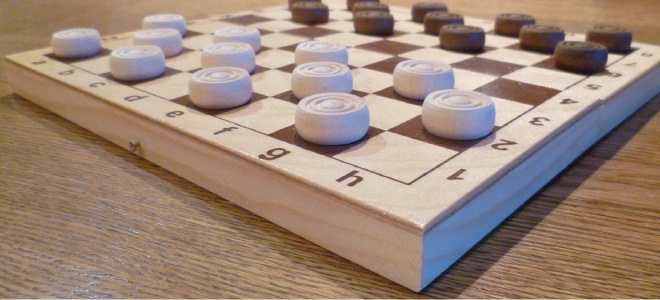 Zasady Checkers dla początkujących