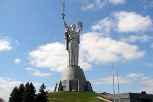 Највиша статуа на свету8