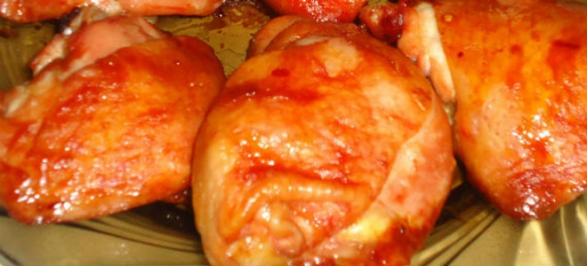 Piščančje stegna v sojini omaki v peči