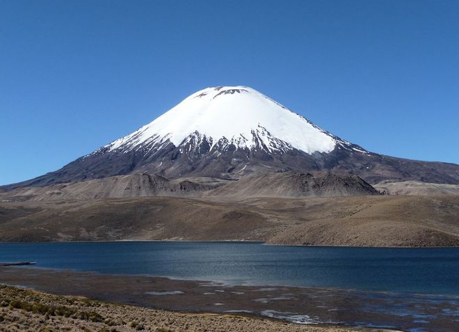 Вулкан Гуальятири - одна из самых высоких вершин Чили