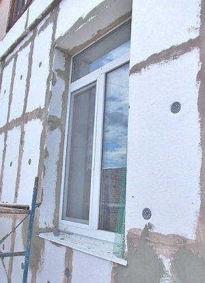 Zagrijavanje fasade s plastikom od pjene DIY6