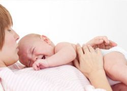 кърмене в бебето в устата, отколкото да се лекува