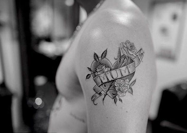 Татуировка Бруклина Бекхэма в честь мамы