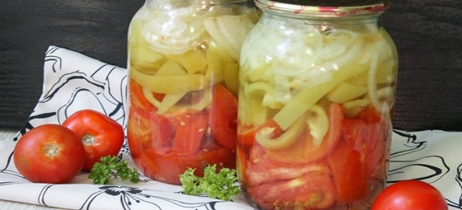 salát z rajčat a papriky na zimu