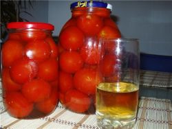 рецепта домати в ябълков сок