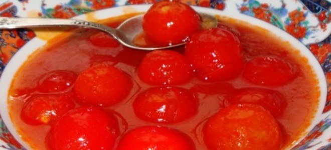 rajčice u vlastitom soku