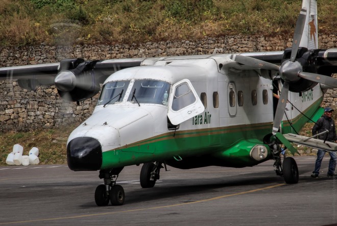 Самолеты с укороченными взлетом и посадкой - зачастую единственные, которые могут сесть на непальских аэродромах